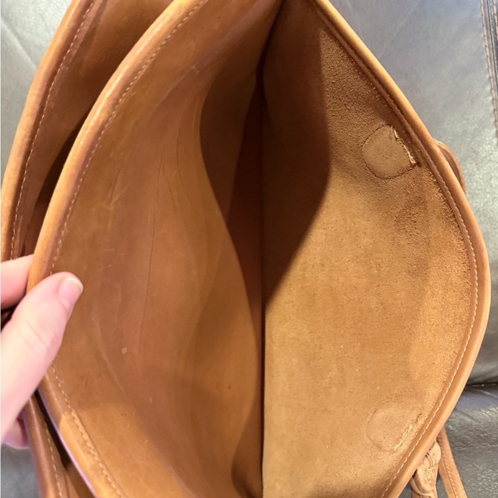 Vintage Coach British Tan Leather Tote - Picture 13 of 14